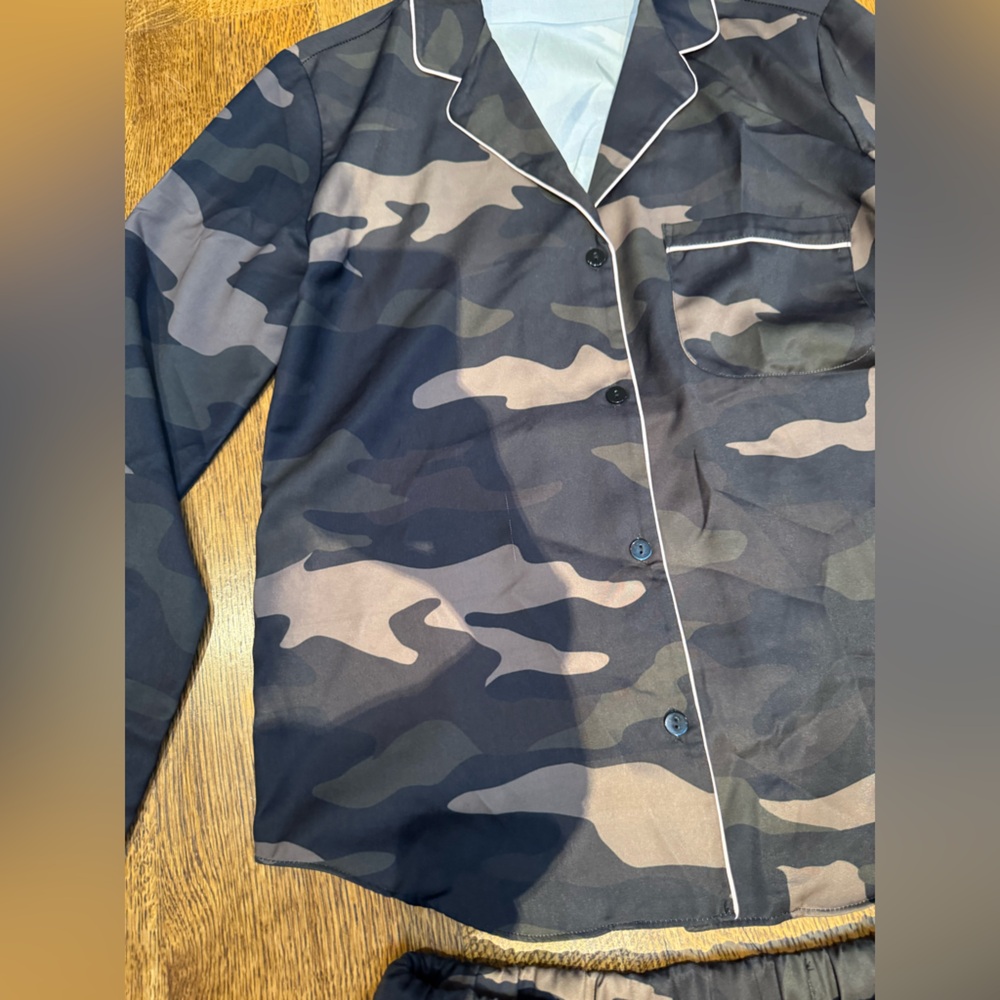 Generation Love Camo Pajama Set XS Satin Button Down Top + Shorts Luxury Lounge - Picture 4 of 12